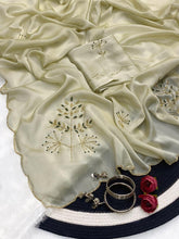 Load image into Gallery viewer, Redolent Wedding Wear Soft Rangoli Silk Handwork Fancy Designer Saree With Elegant Blouse Piece