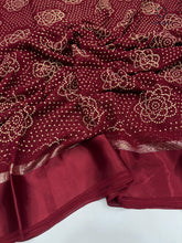 Load image into Gallery viewer, New Festive Wear Pure Viscose Georgette Jacquard Weaving Work With Bandhani Print Fancy Designer Saree
