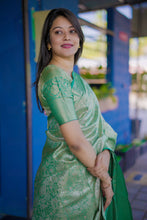Load image into Gallery viewer, Lustrous Wedding Wear Jacquard Zari Weaving Work Kanchipuram Silk Saree With Flaunt Blouse Piece
