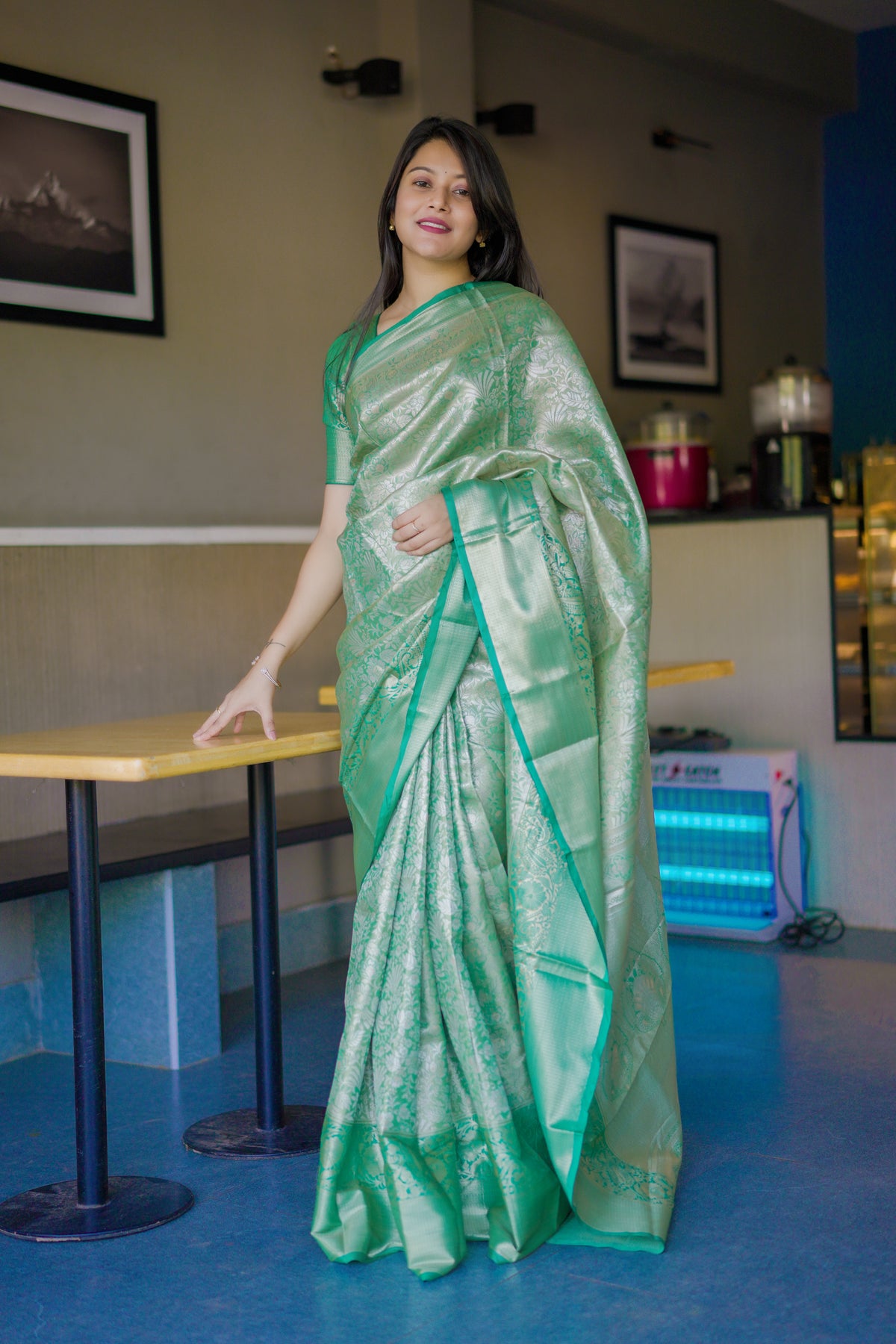 Lustrous Wedding Wear Jacquard Zari Weaving Work Kanchipuram Silk Saree With Flaunt Blouse Piece