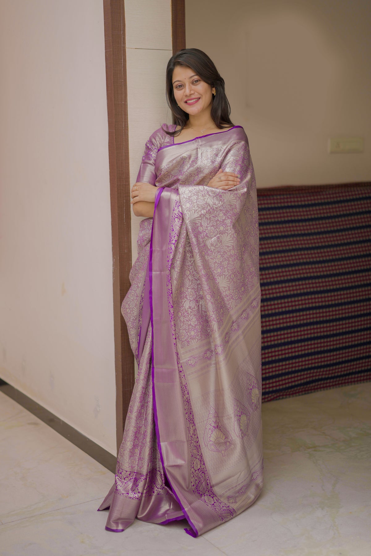 Lustrous Wedding Wear Jacquard Zari Weaving Work Kanchipuram Silk Saree With Flaunt Blouse Piece