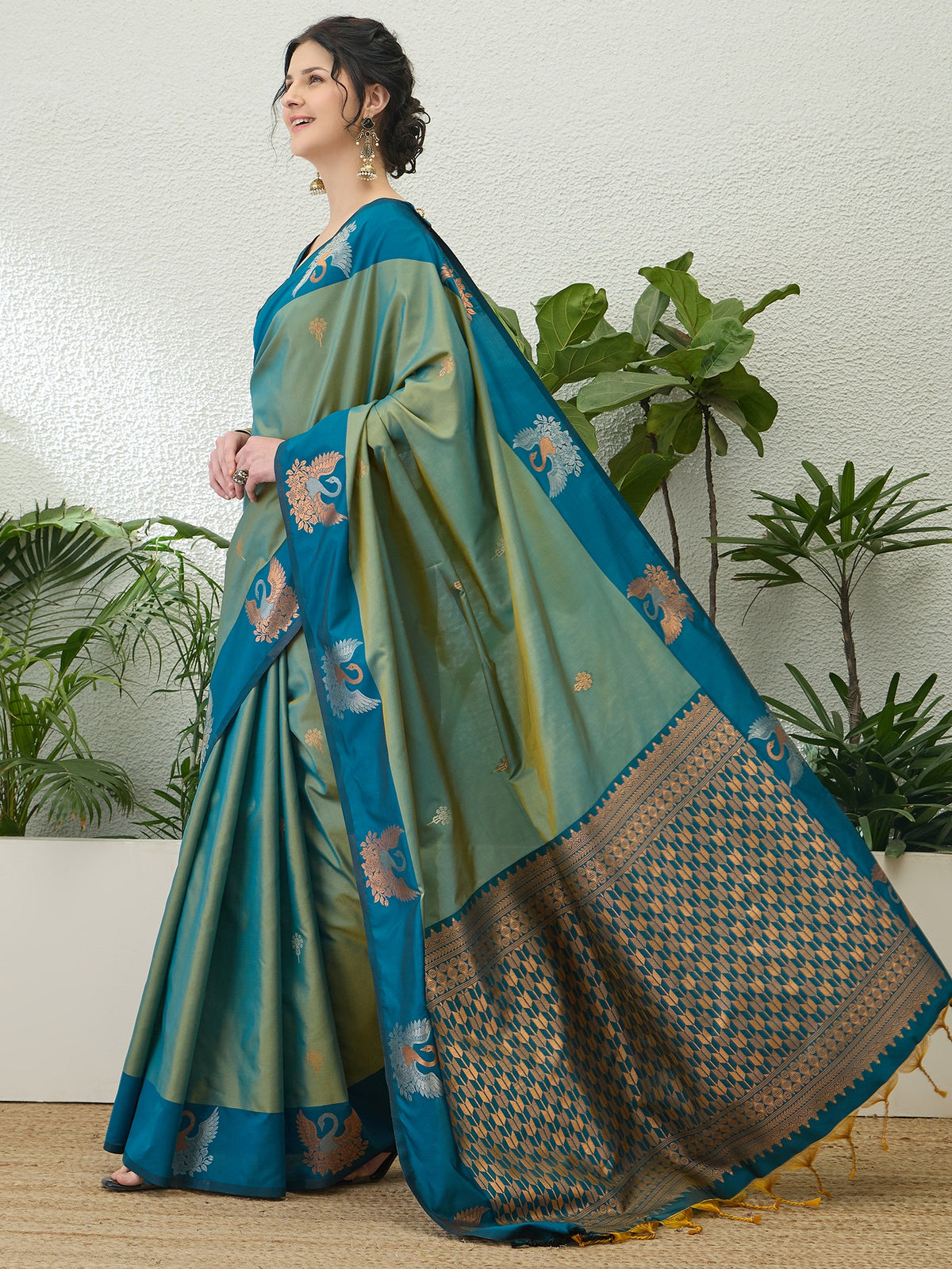 Mellifluous Party Wear Cotton Silk Jacquard Border Rich Pallu Fancy Saree With Unstitched Blouse