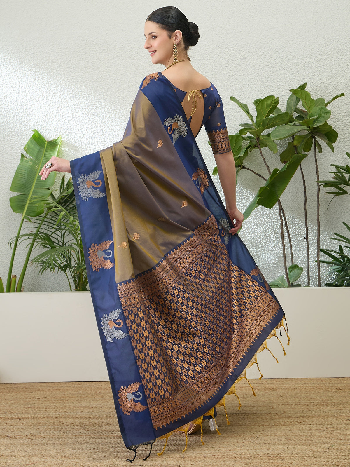 Mellifluous Party Wear Cotton Silk Jacquard Border Rich Pallu Fancy Saree With Unstitched Blouse
