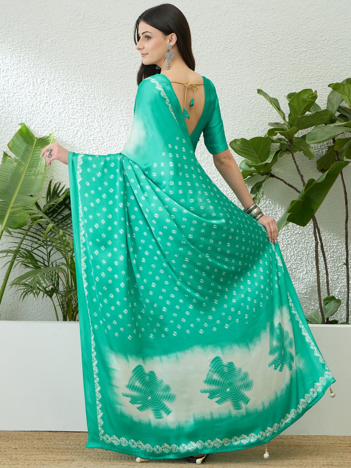 Adorning Function Wear  Silk Rich Pallu Fancy Saree With Blouse Piece