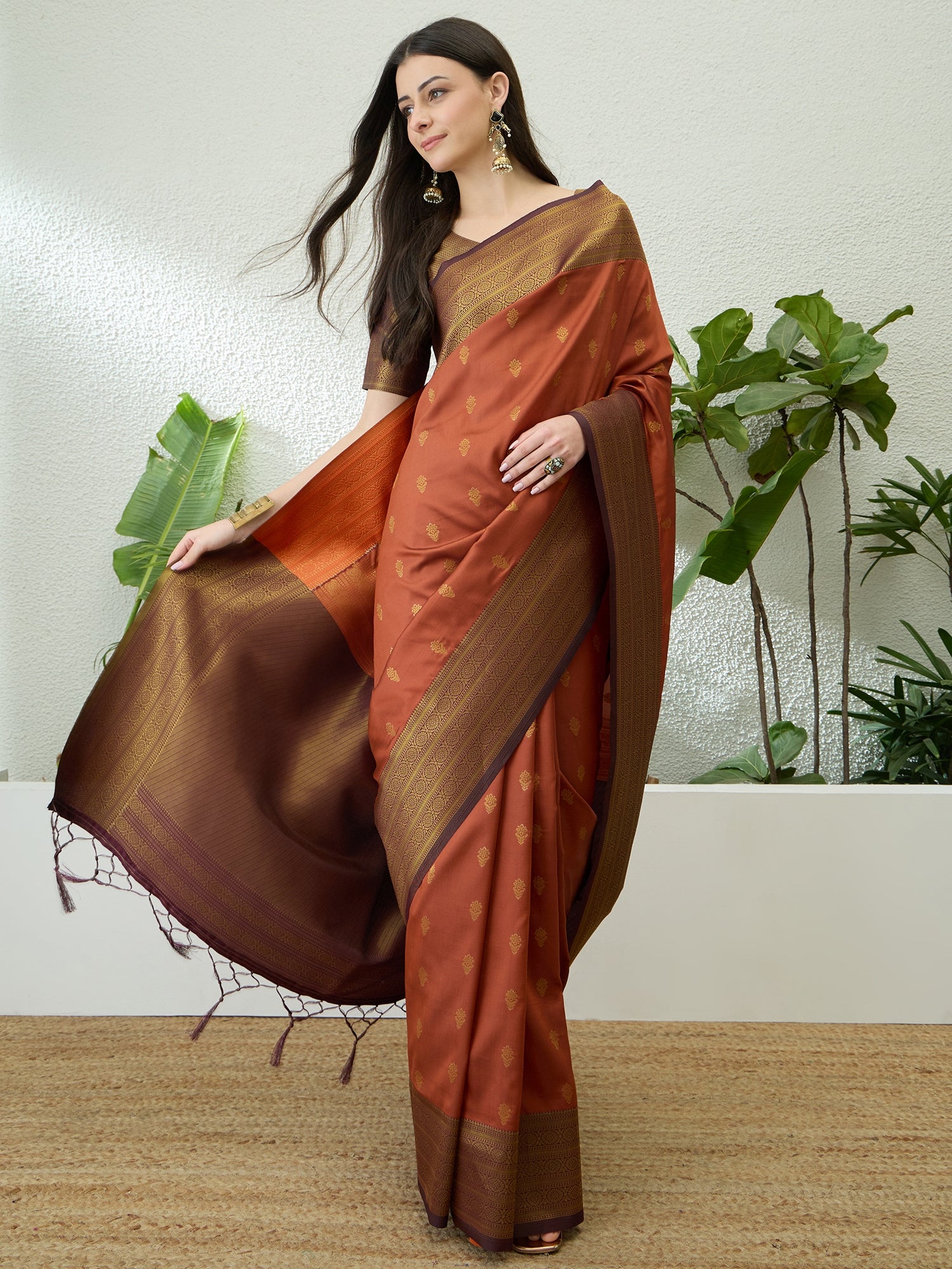 Redolent Festive Wear Silk Jacquard Weaving Work Fancy Saree With Unstitched Blouse Piece