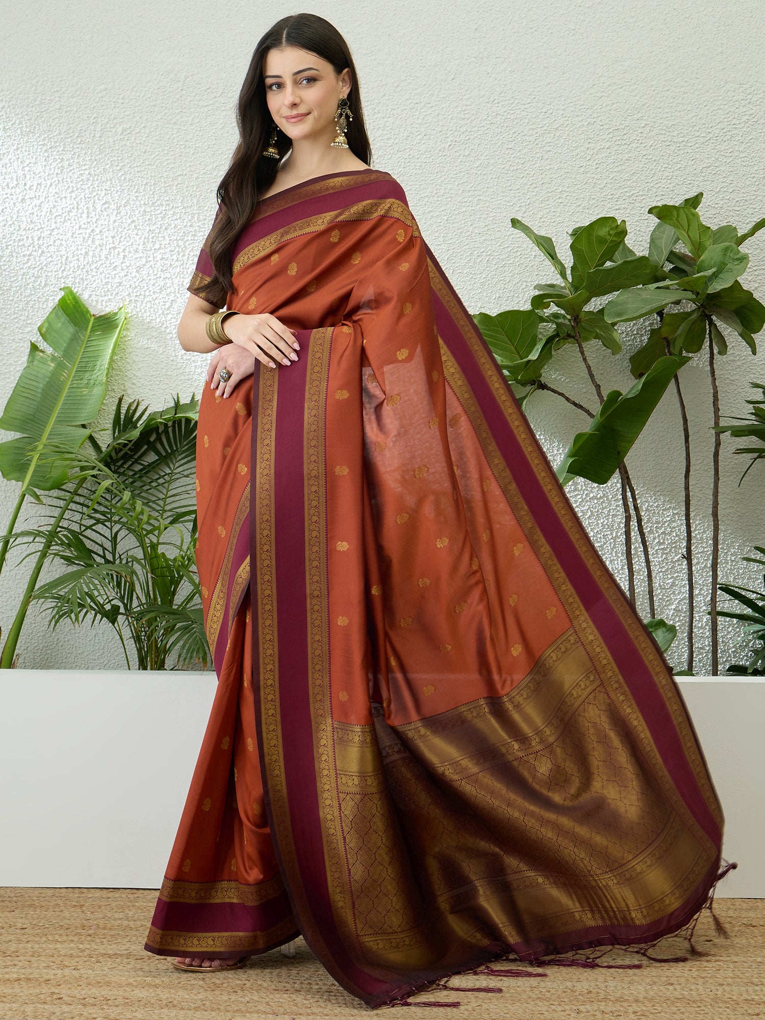 Effervescent Function Wear Silk Jacquard Weaving Work Fancy Saree With Blouse Piece