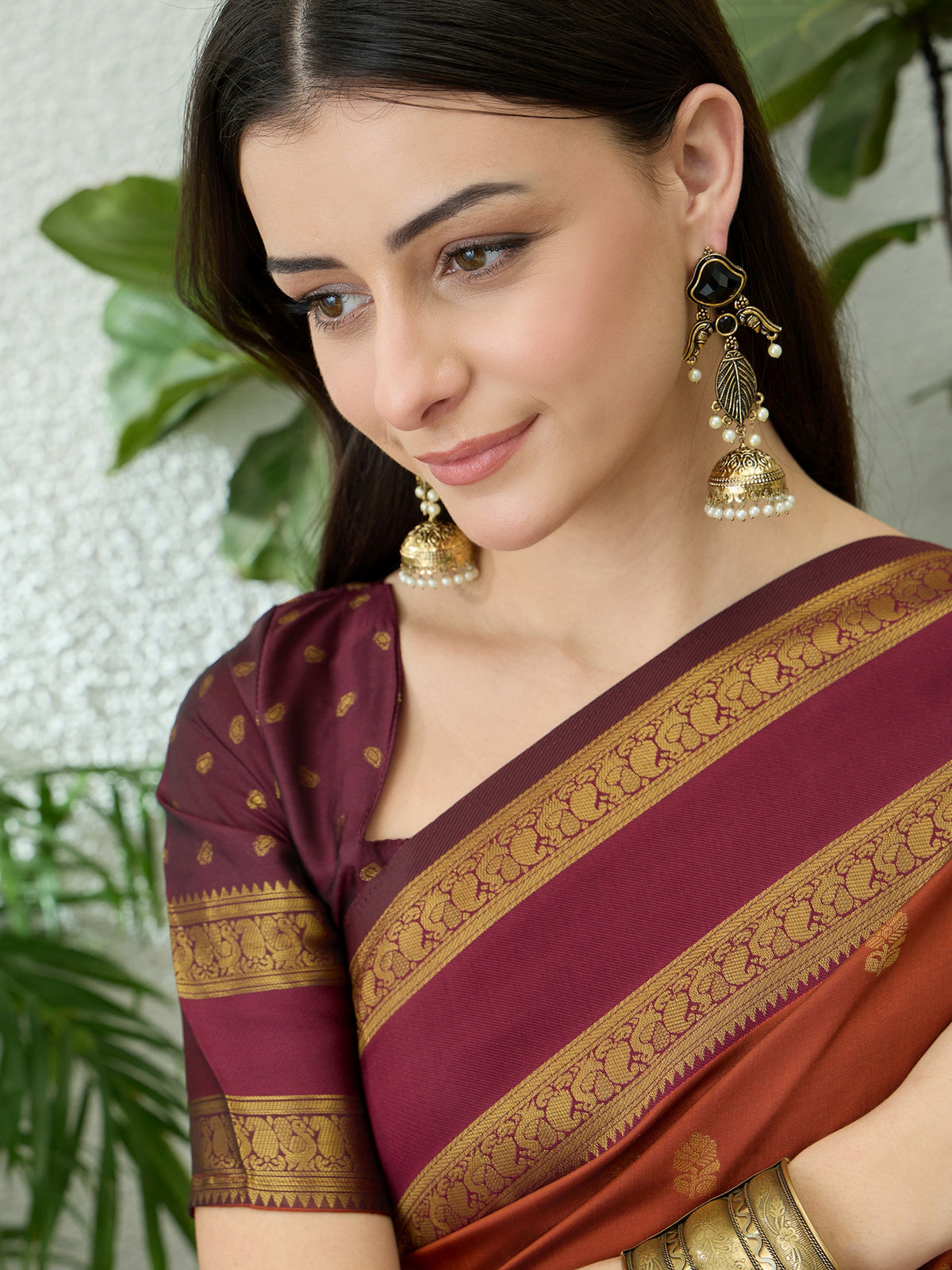 Effervescent Function Wear Silk Jacquard Weaving Work Fancy Saree With Blouse Piece