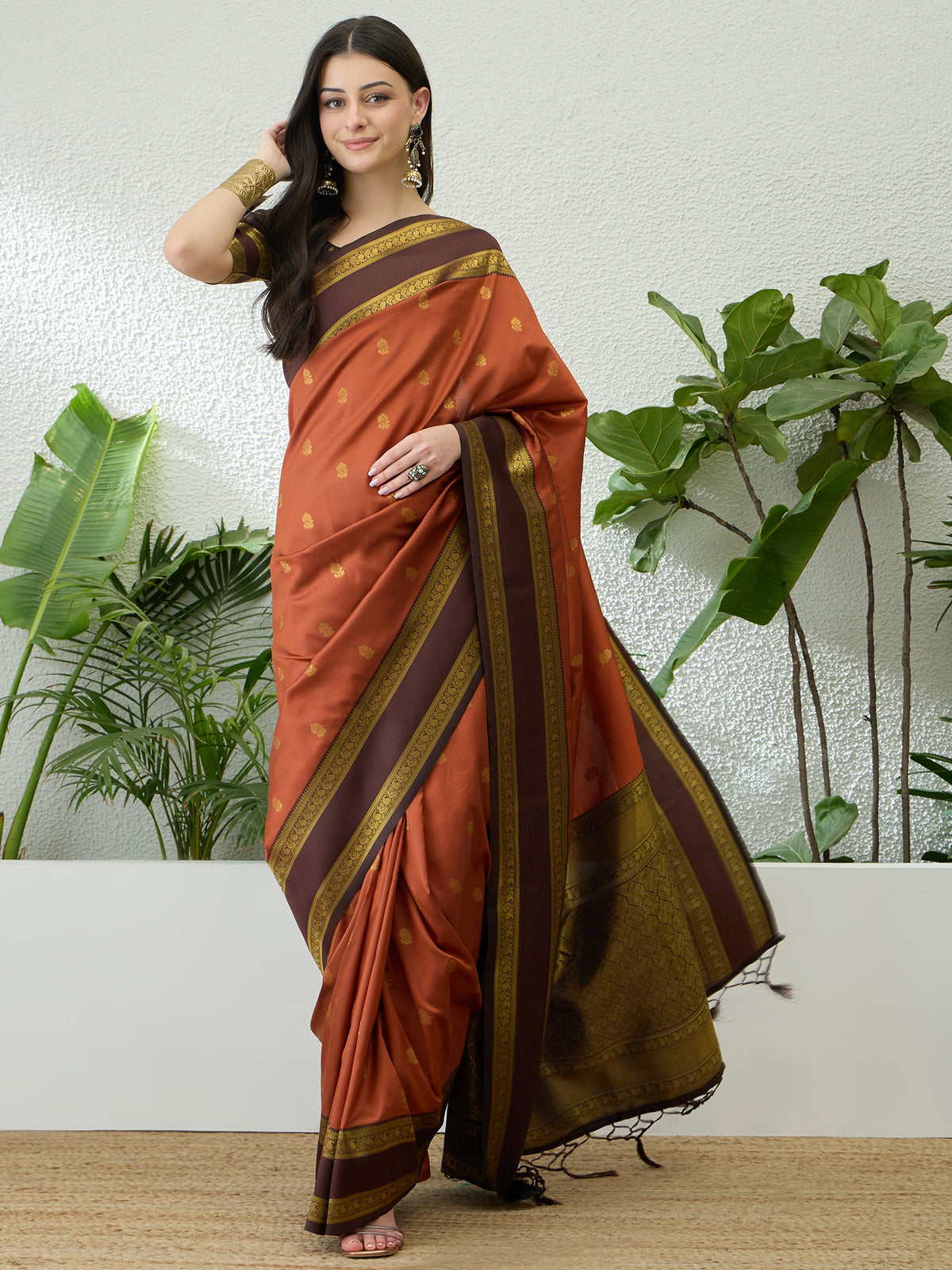 Effervescent Function Wear Silk Jacquard Weaving Work Fancy Saree With Blouse Piece