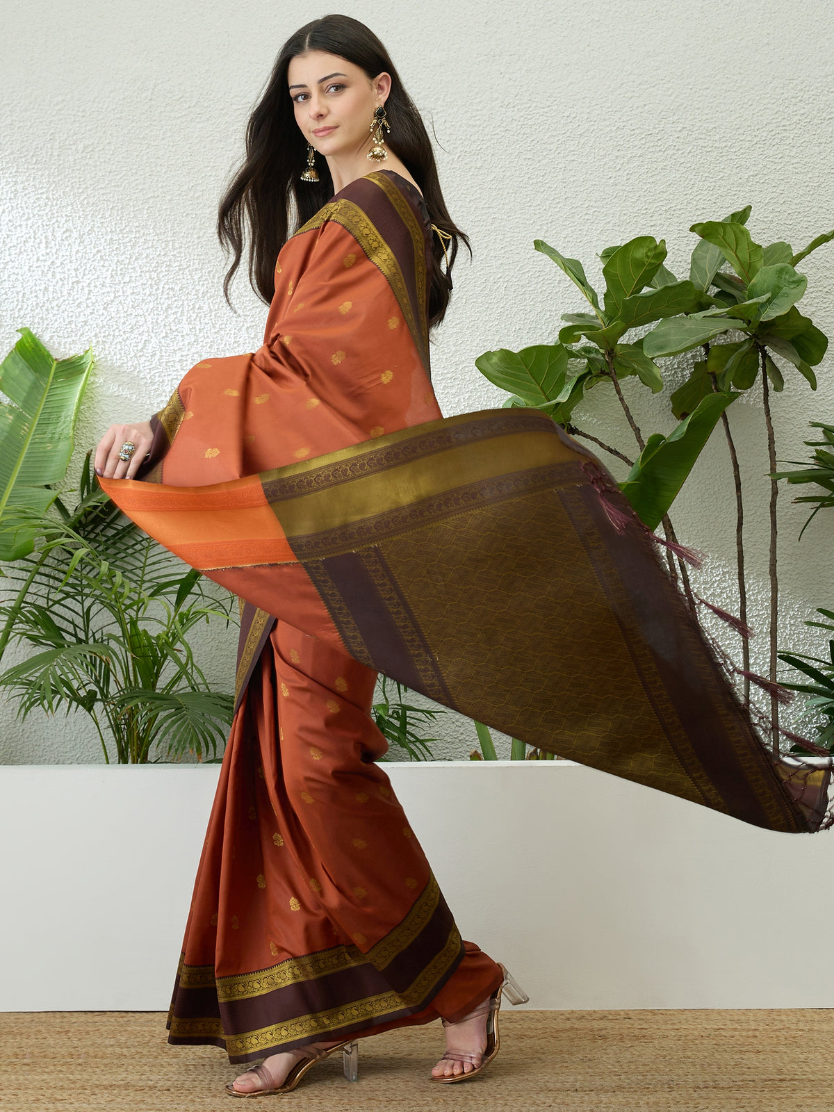 Effervescent Function Wear Silk Jacquard Weaving Work Fancy Saree With Blouse Piece