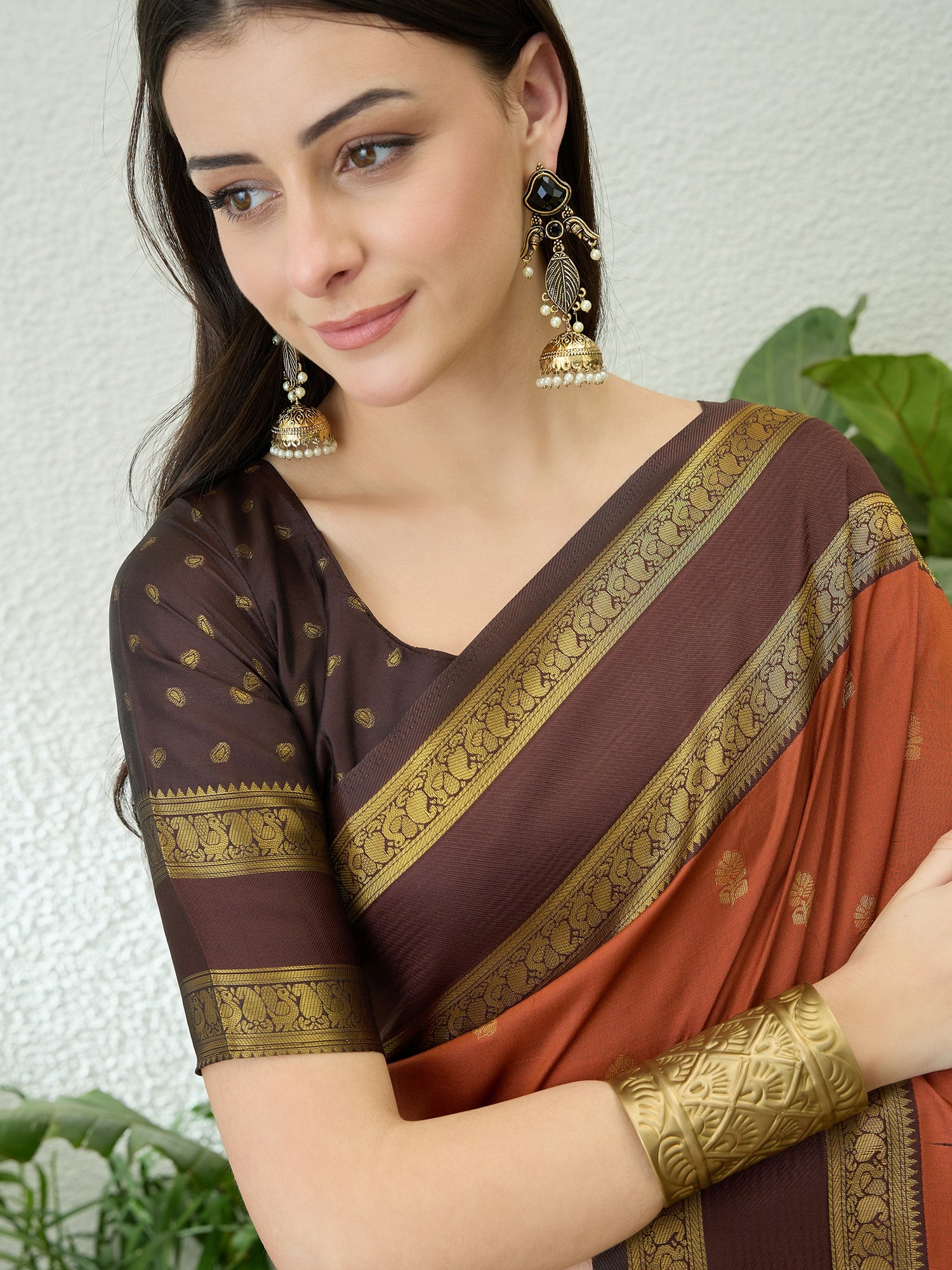 Effervescent Function Wear Silk Jacquard Weaving Work Fancy Saree With Blouse Piece