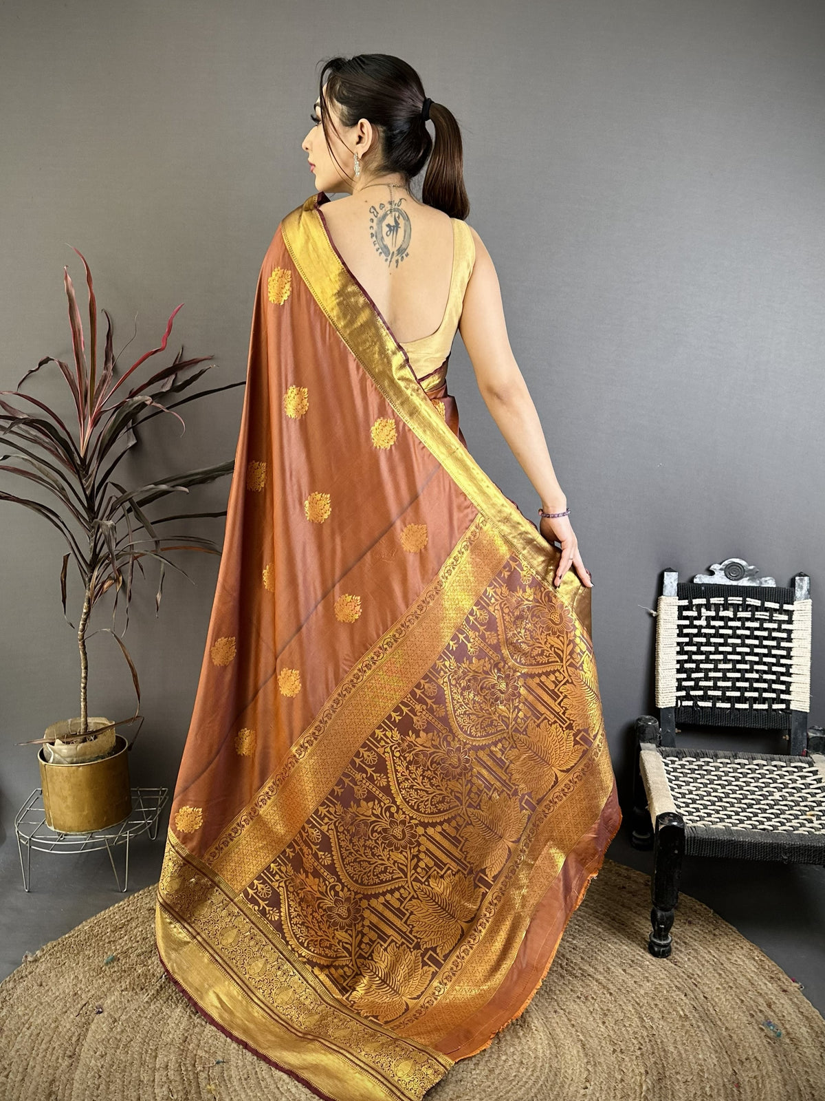Luxury Function Wear Tissue Silk Zari Buti Design Jacquard Border Saree With Elegant Blouse Piece