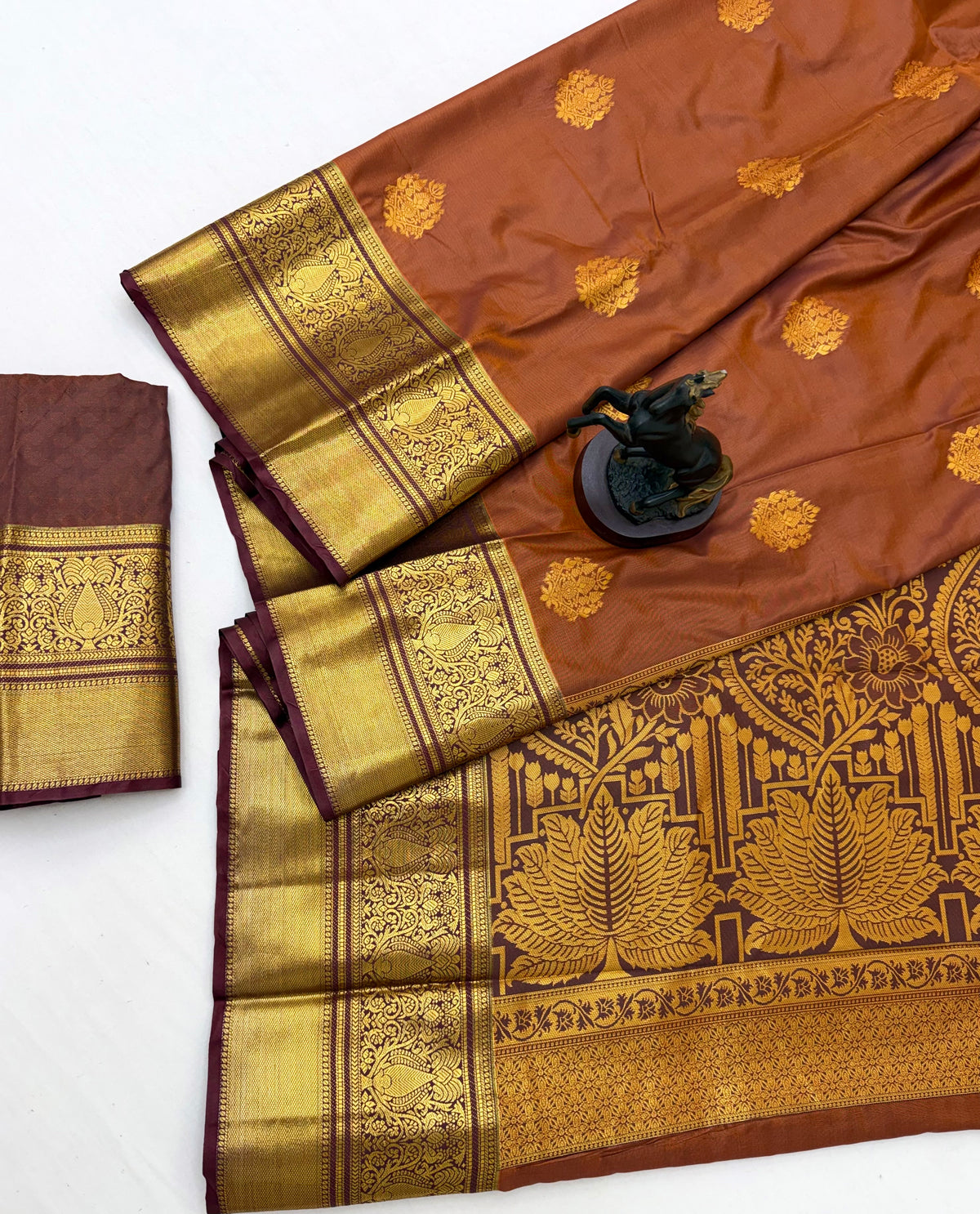 Luxury Function Wear Tissue Silk Zari Buti Design Jacquard Border Saree With Elegant Blouse Piece