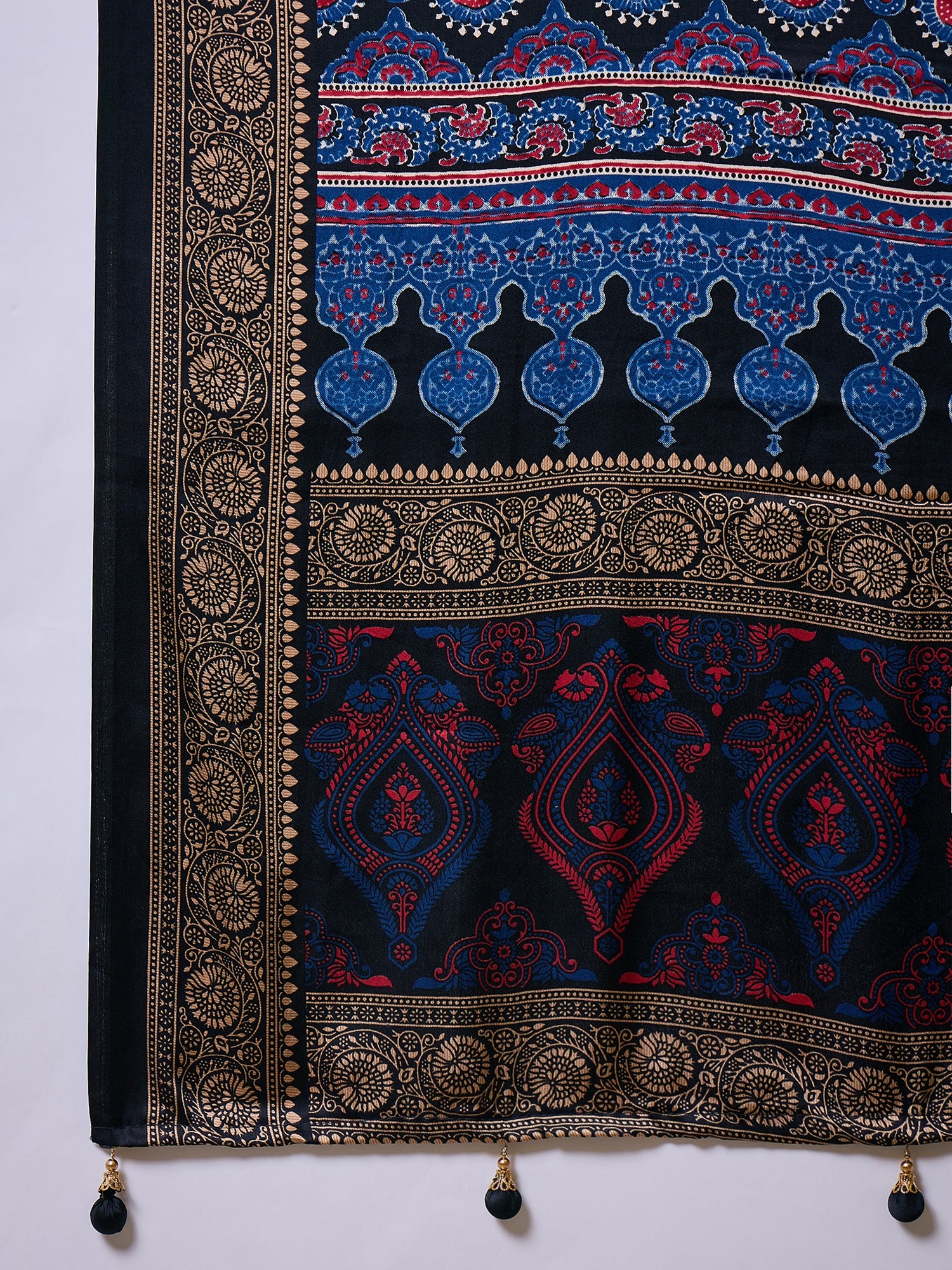 Attractive Function Wear Silk Print Designer Fancy Saree  With Unstitched Blouse Piece