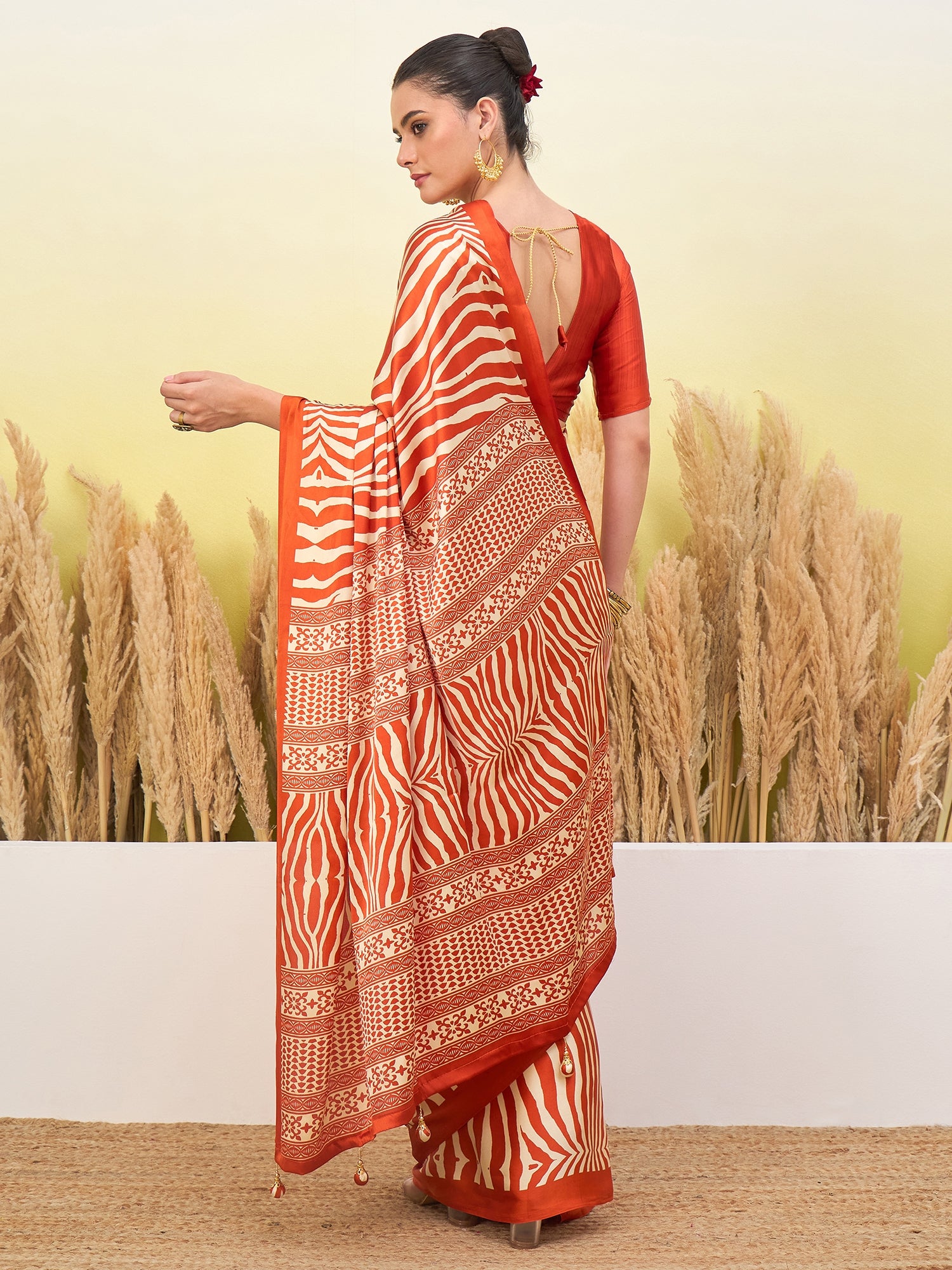 Magnetic Function Wear Pure Satin Silk Print Design Fancy Saree With Unstitched Blouse Piece