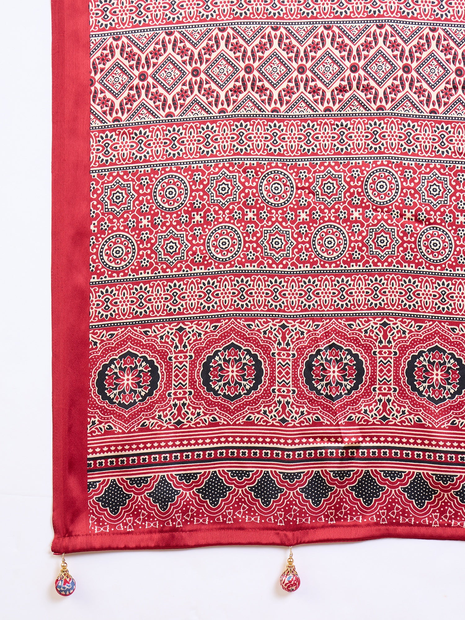 Desirable Function Wear Satin Silk Print Design Rich Pallu Fancy Saree With Unstitched Blouse Piece