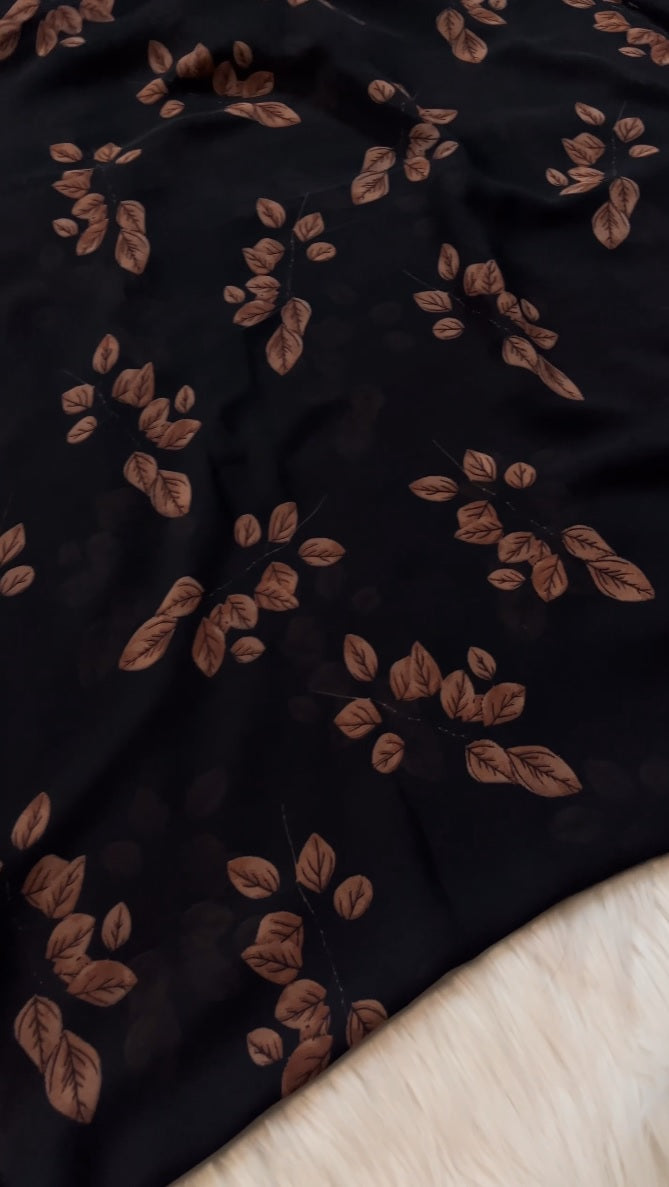Glamorous Party Wear Pure Soft Chiffon Floral Print Design Saree With Contrast Blouse Piece