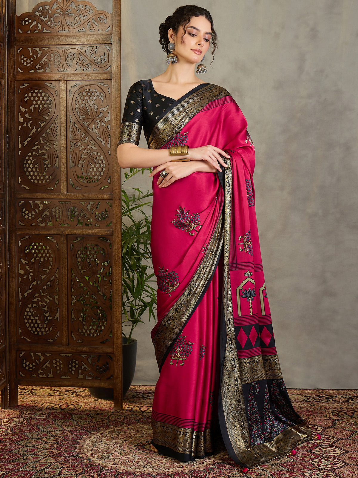 Divine Wedding Wear Silk Jacquard Border Rich Pallu Designer Saree With Unstitched Blouse Piece