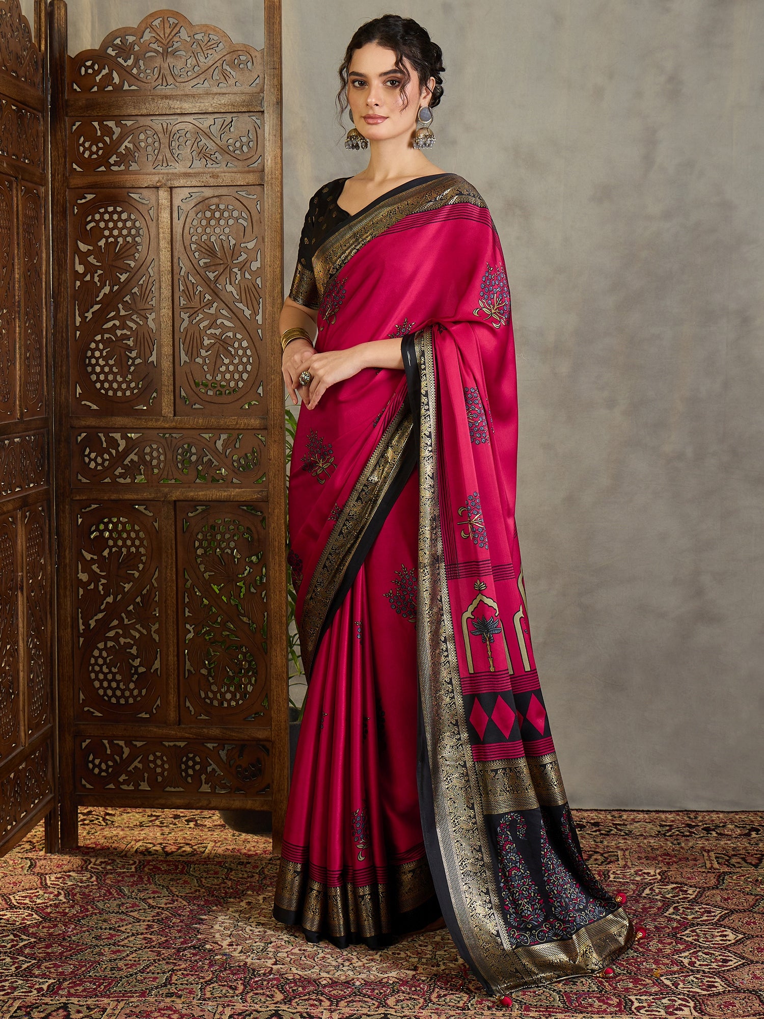 Divine Wedding Wear Silk Jacquard Border Rich Pallu Designer Saree With Unstitched Blouse Piece