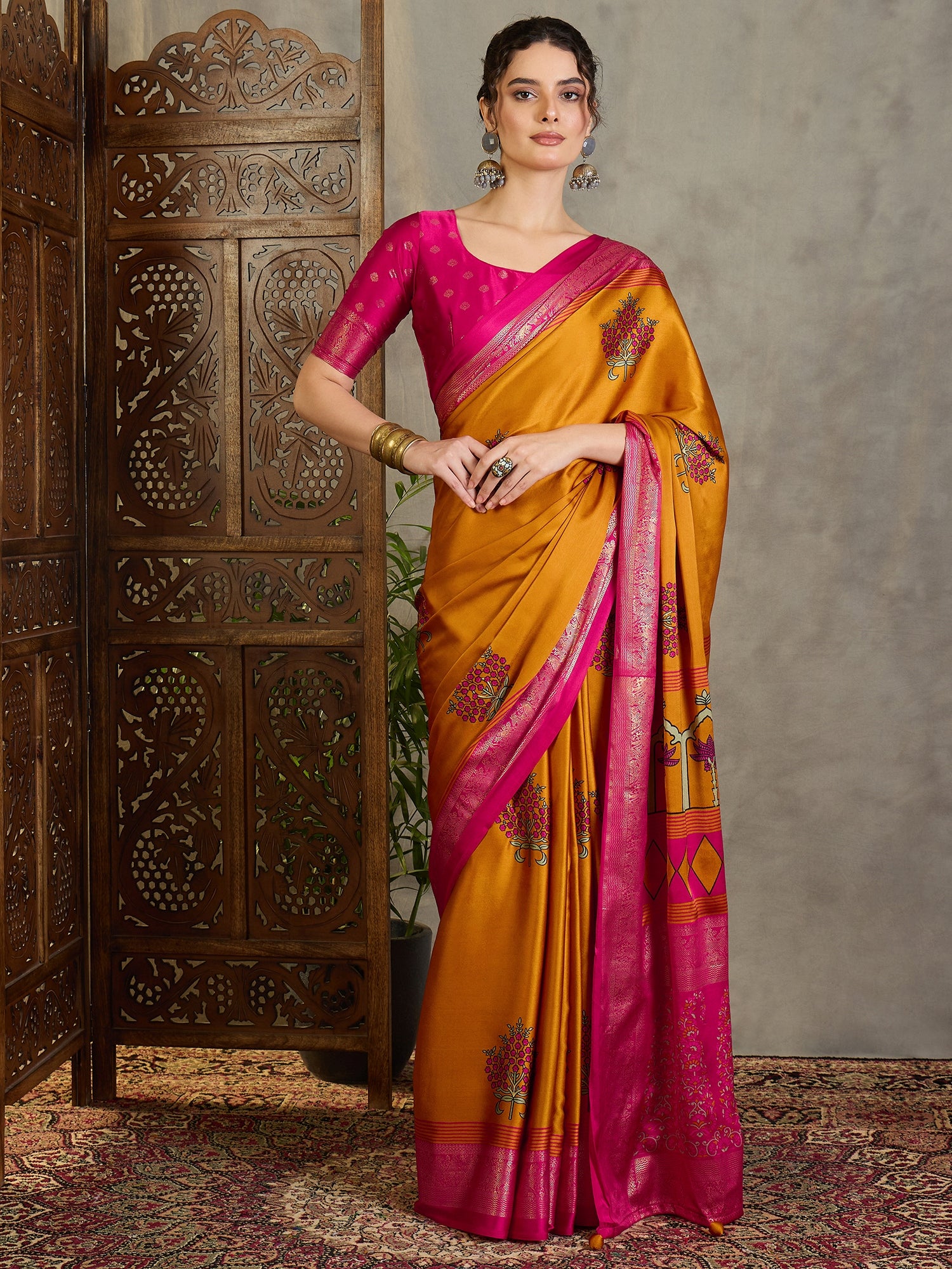 Divine Wedding Wear Silk Jacquard Border Rich Pallu Designer Saree With Unstitched Blouse Piece