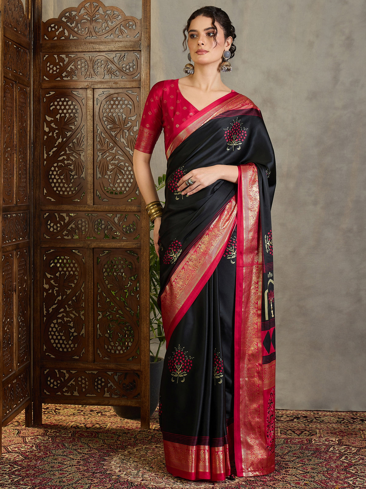 Divine Wedding Wear Silk Jacquard Border Rich Pallu Designer Saree With Unstitched Blouse Piece
