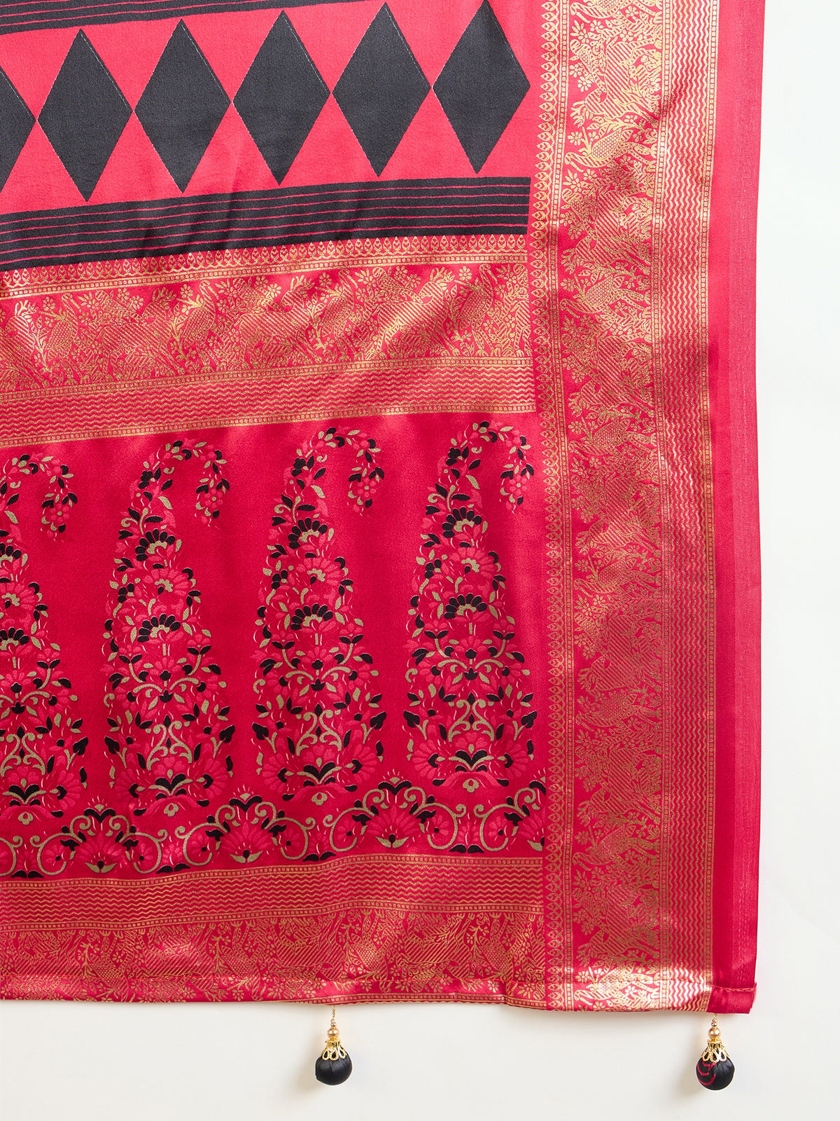 Divine Wedding Wear Silk Jacquard Border Rich Pallu Designer Saree With Unstitched Blouse Piece