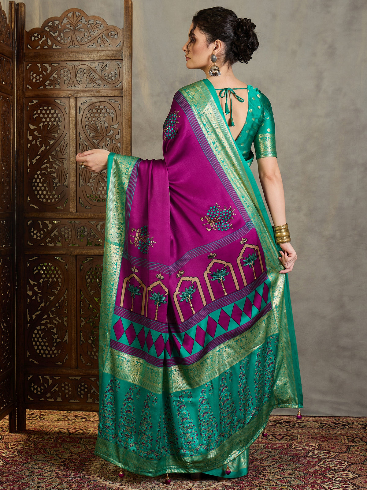 Divine Wedding Wear Silk Jacquard Border Rich Pallu Designer Saree With Unstitched Blouse Piece