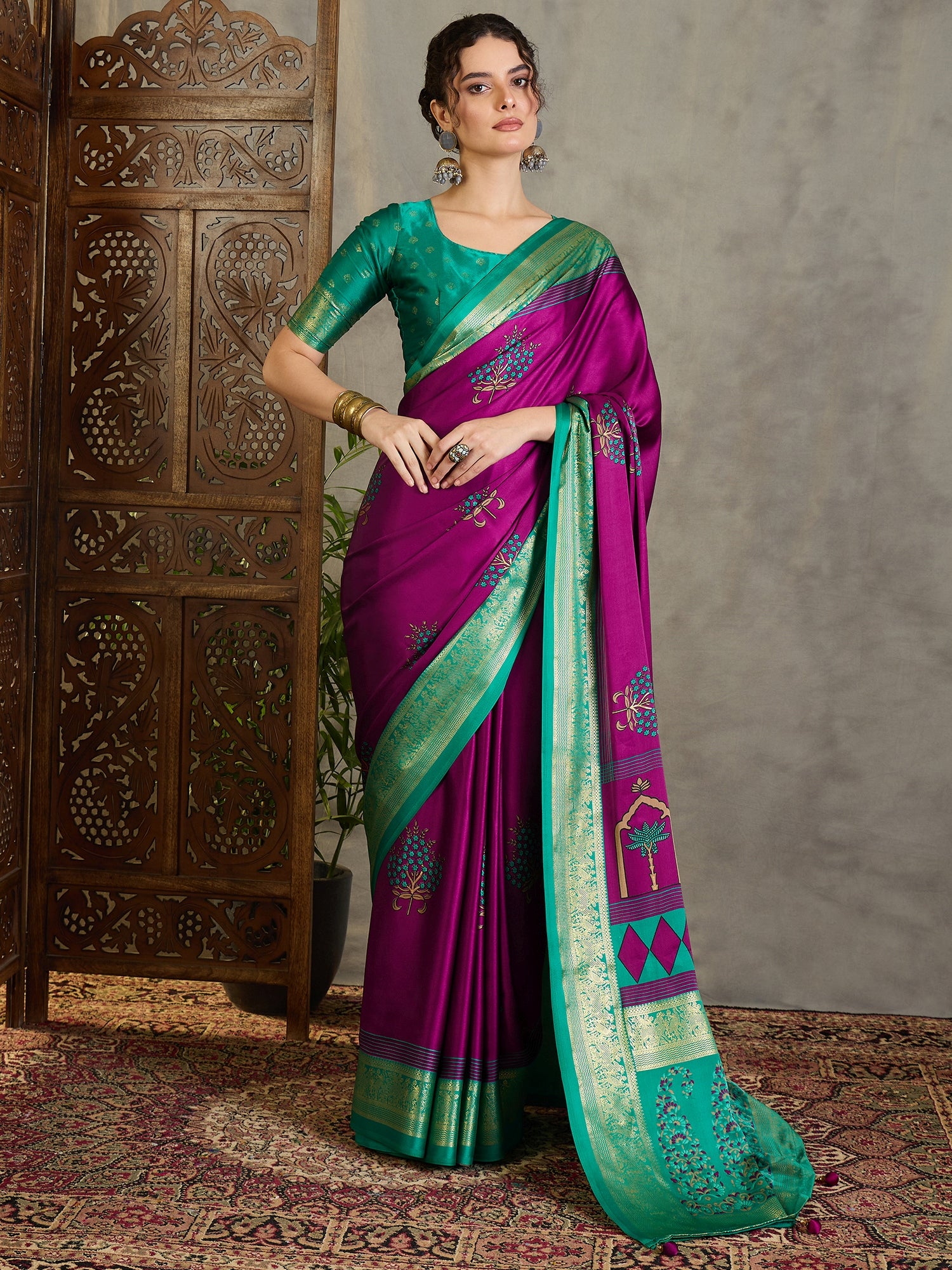 Divine Wedding Wear Silk Jacquard Border Rich Pallu Designer Saree With Unstitched Blouse Piece