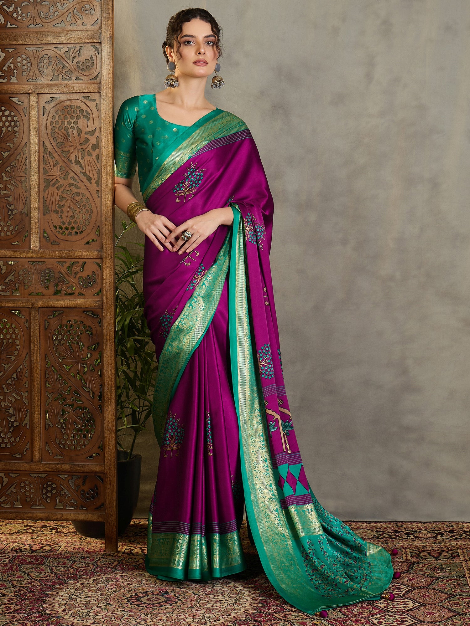 Divine Wedding Wear Silk Jacquard Border Rich Pallu Designer Saree With Unstitched Blouse Piece