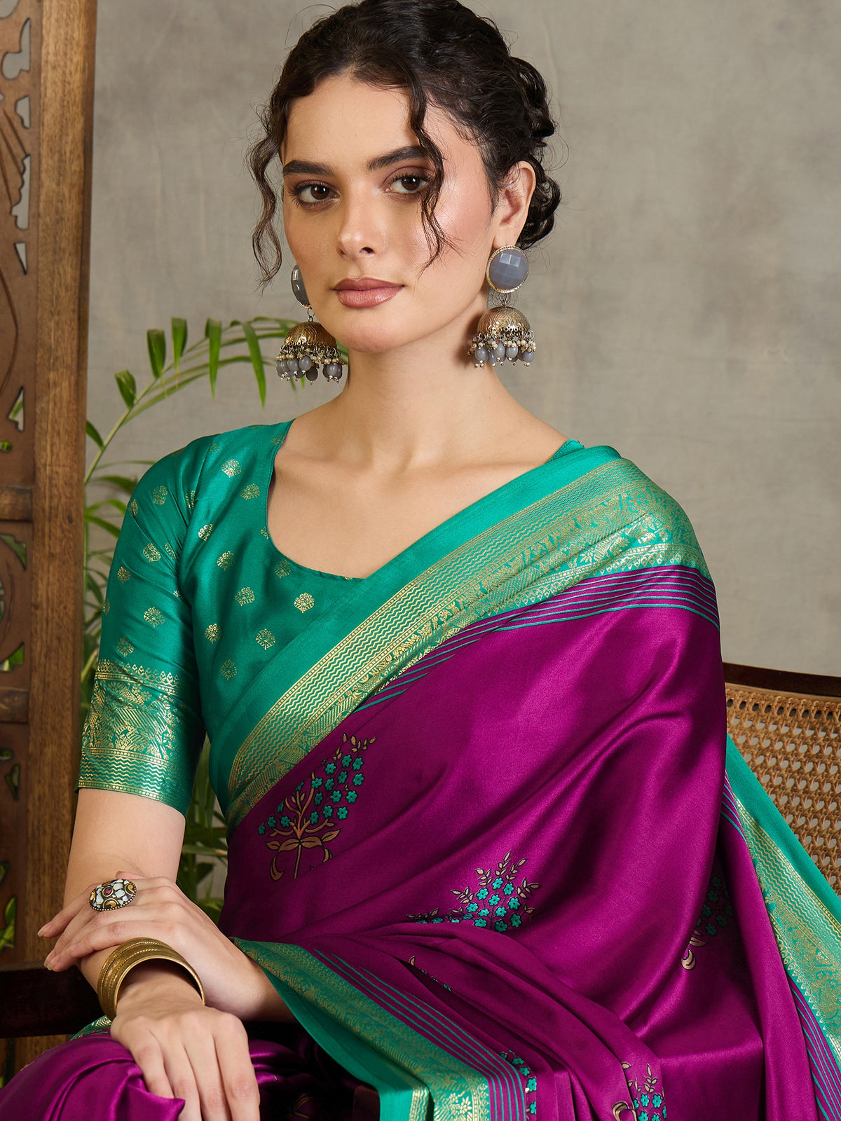 Divine Wedding Wear Silk Jacquard Border Rich Pallu Designer Saree With Unstitched Blouse Piece