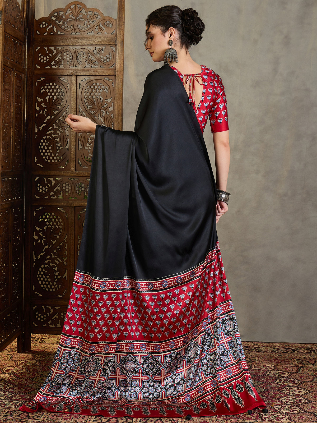 Regal Wedding Wear Satin Silk Print Design Rich Pallu Fancy Saree With Unstitched Blouse Piece