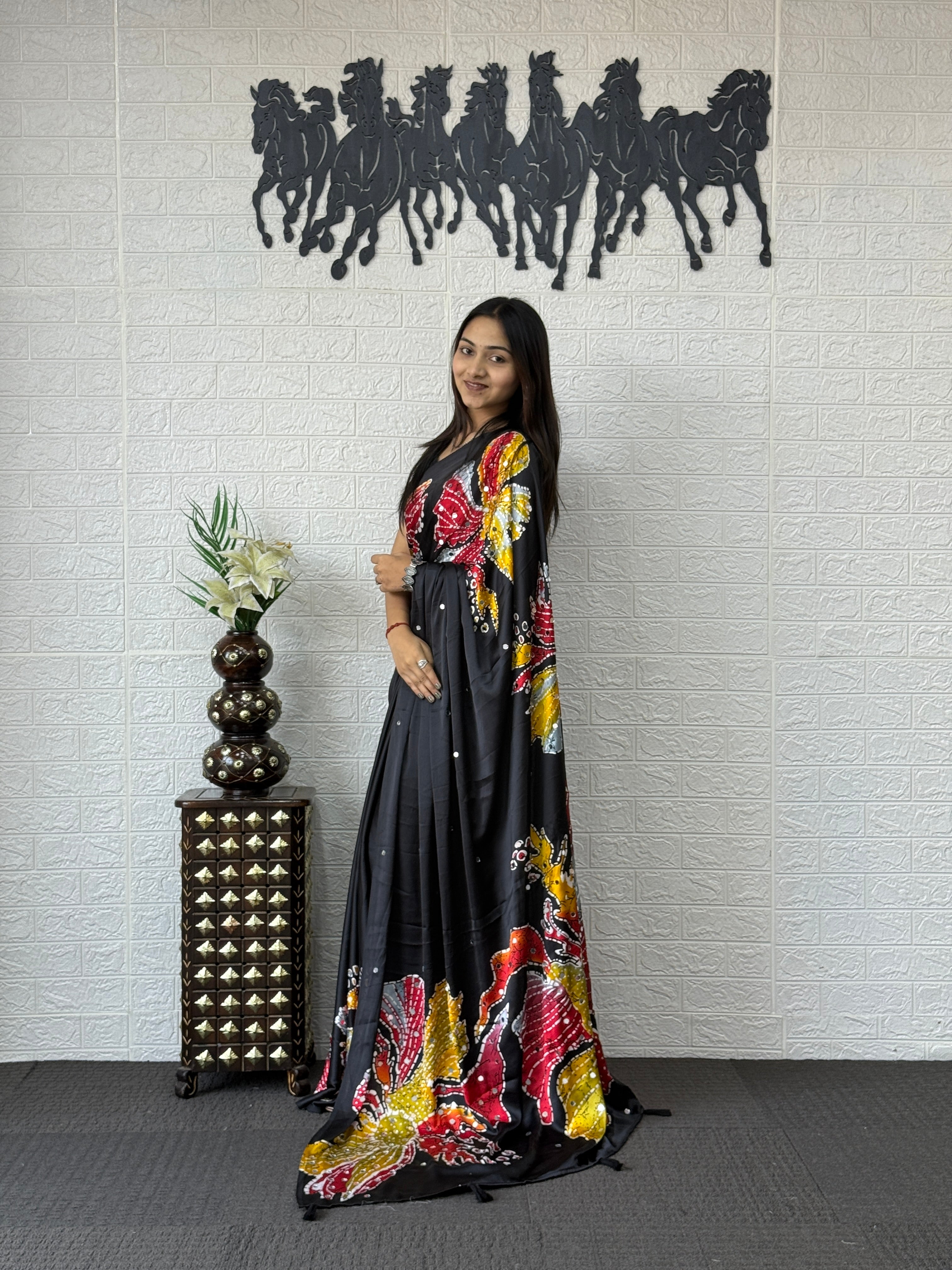 Magnetic Party Wear Pure Silk Mirror Work Designer Saree With Blouse Piece