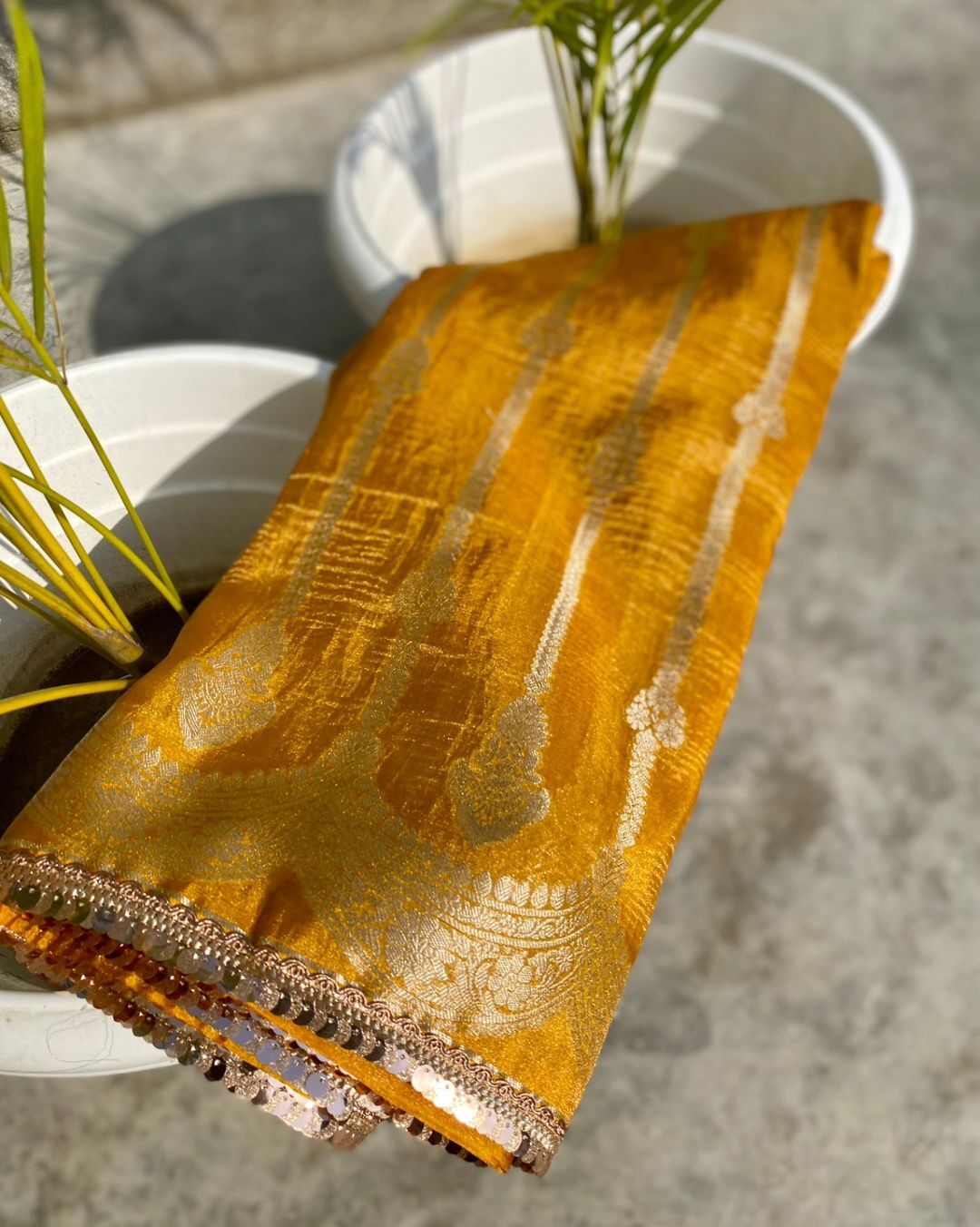 New Beautiful Wedding wear Two Tone Soft Banarasi Tissue Silk Bollywood Style Crushed Sarees