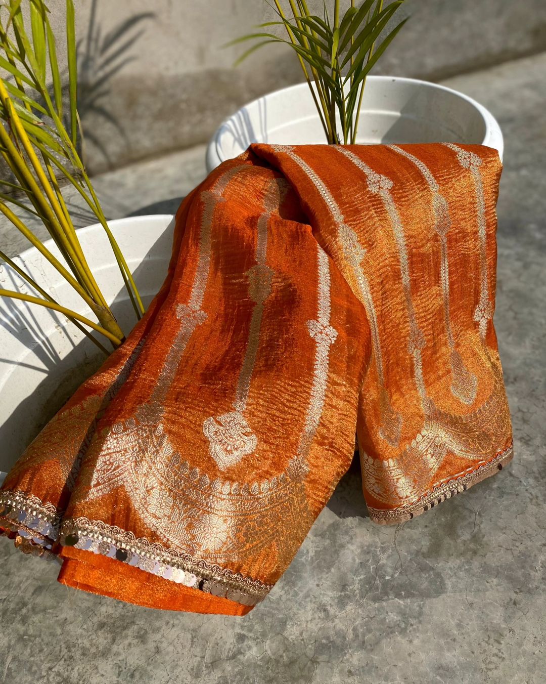 New Beautiful Wedding wear Two Tone Soft Banarasi Tissue Silk Bollywood Style Crushed Sarees