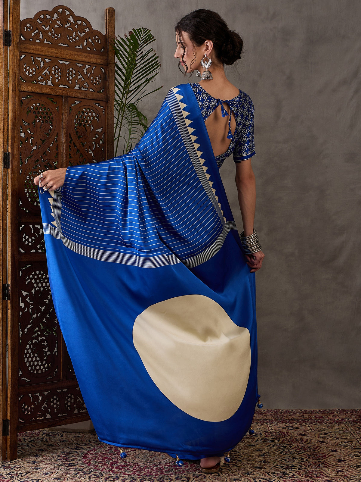 Charming Function Wear Silk Print Design Fancy Saree With Unstitched Blouse Piece