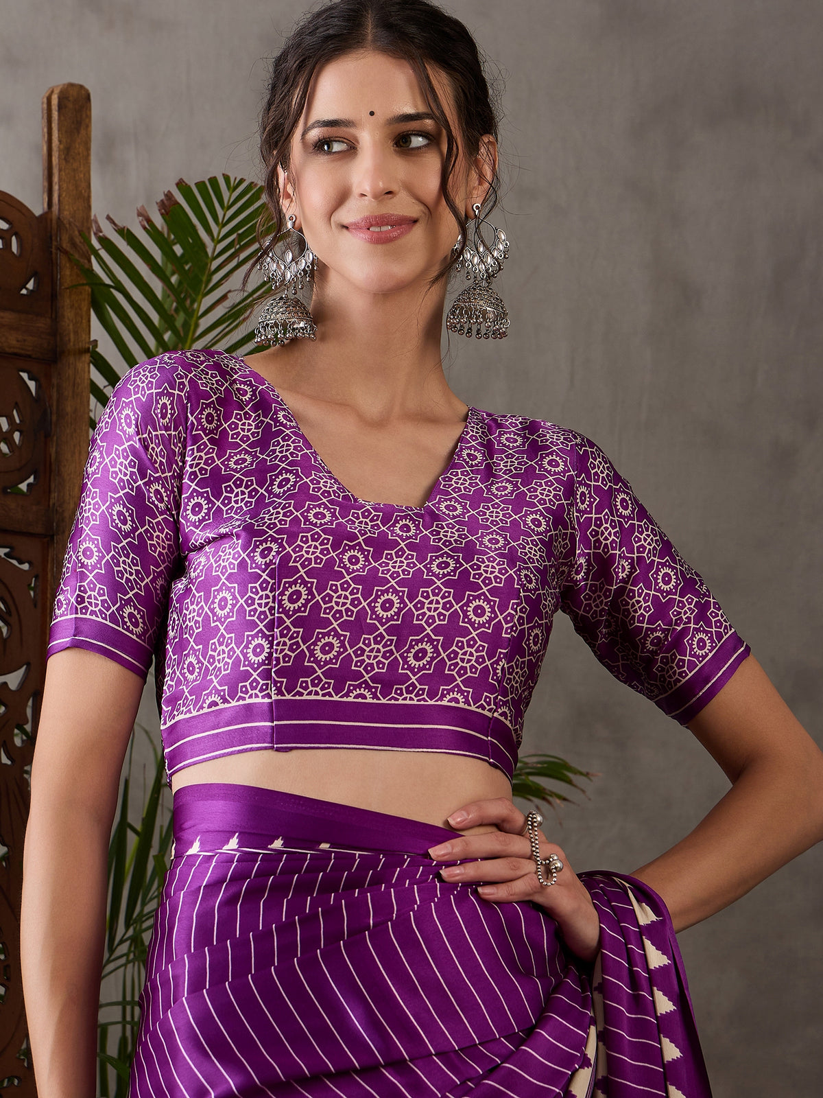 Charming Function Wear Silk Print Design Fancy Saree With Unstitched Blouse Piece