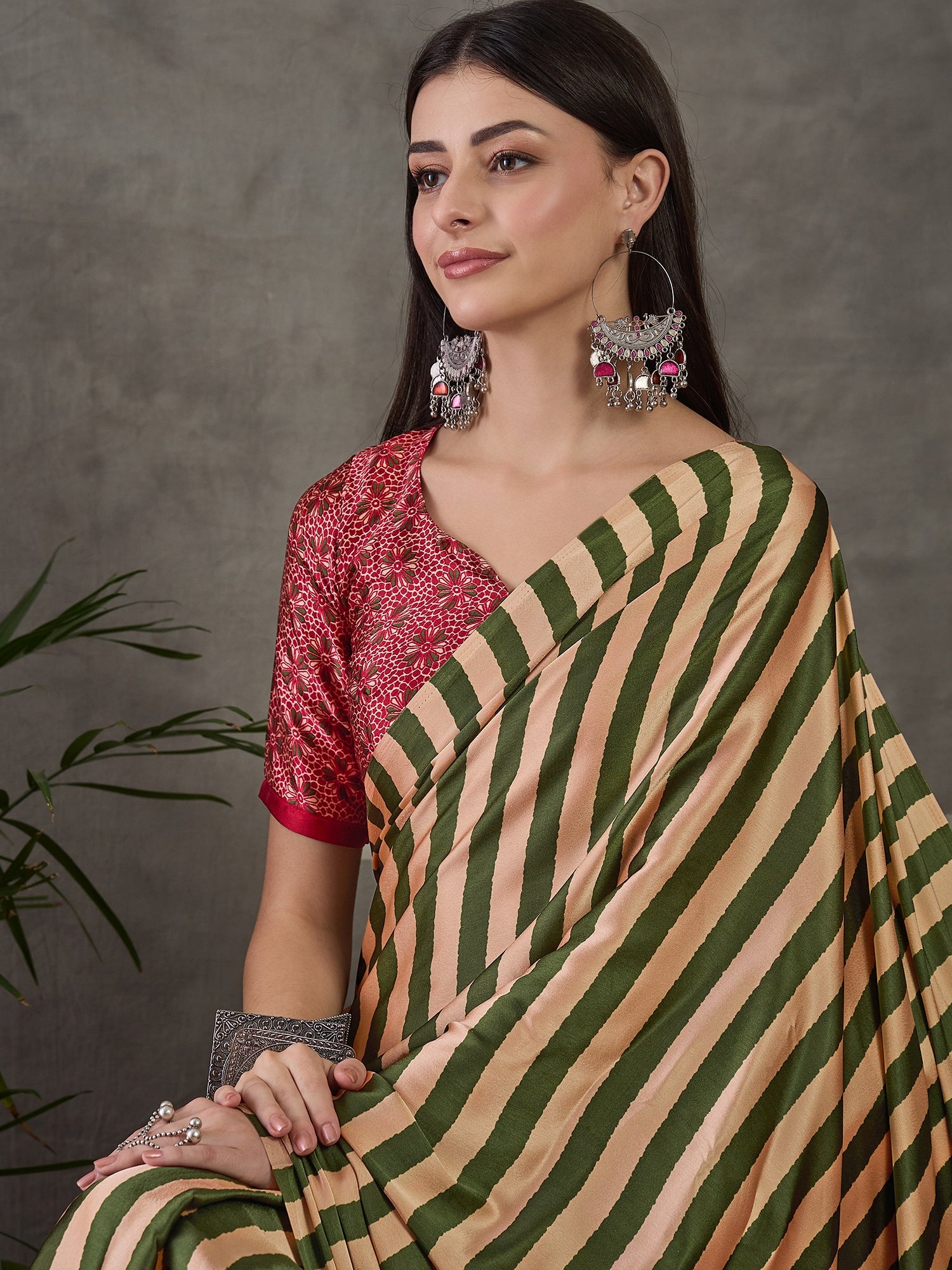 Gratifying Festive Wear Silk Print Design Rich Pallu Fancy Saree With Unstitched Blouse Piece