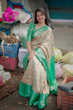 Load image into Gallery viewer, Rhapsodic Function Wear Jacquard Zari Weaving Work Kanchipuram Silk Saree With Ephemeral Blouse Piece
