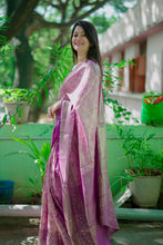 Load image into Gallery viewer, Rhapsodic Function Wear Jacquard Zari Weaving Work Kanchipuram Silk Saree With Ephemeral Blouse Piece
