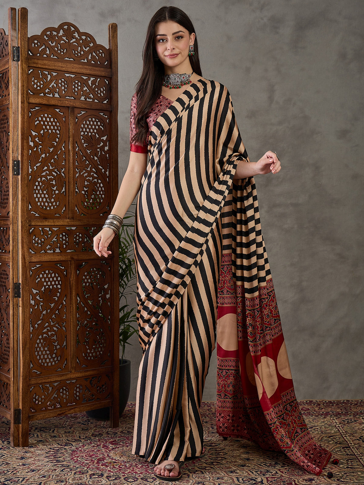 Gratifying Festive Wear Silk Print Design Rich Pallu Fancy Saree With Unstitched Blouse Piece