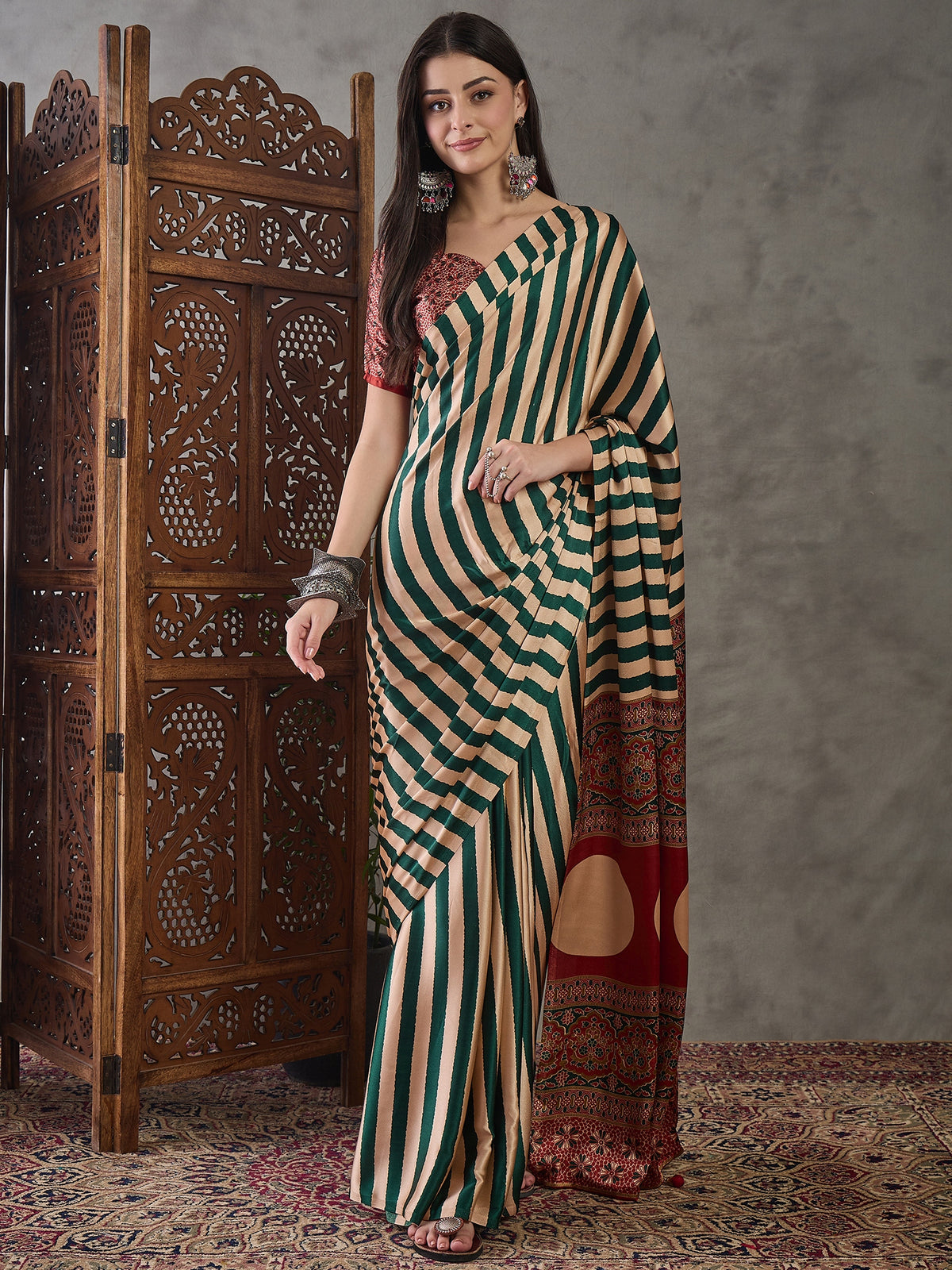 Gratifying Festive Wear Silk Print Design Rich Pallu Fancy Saree With Unstitched Blouse Piece
