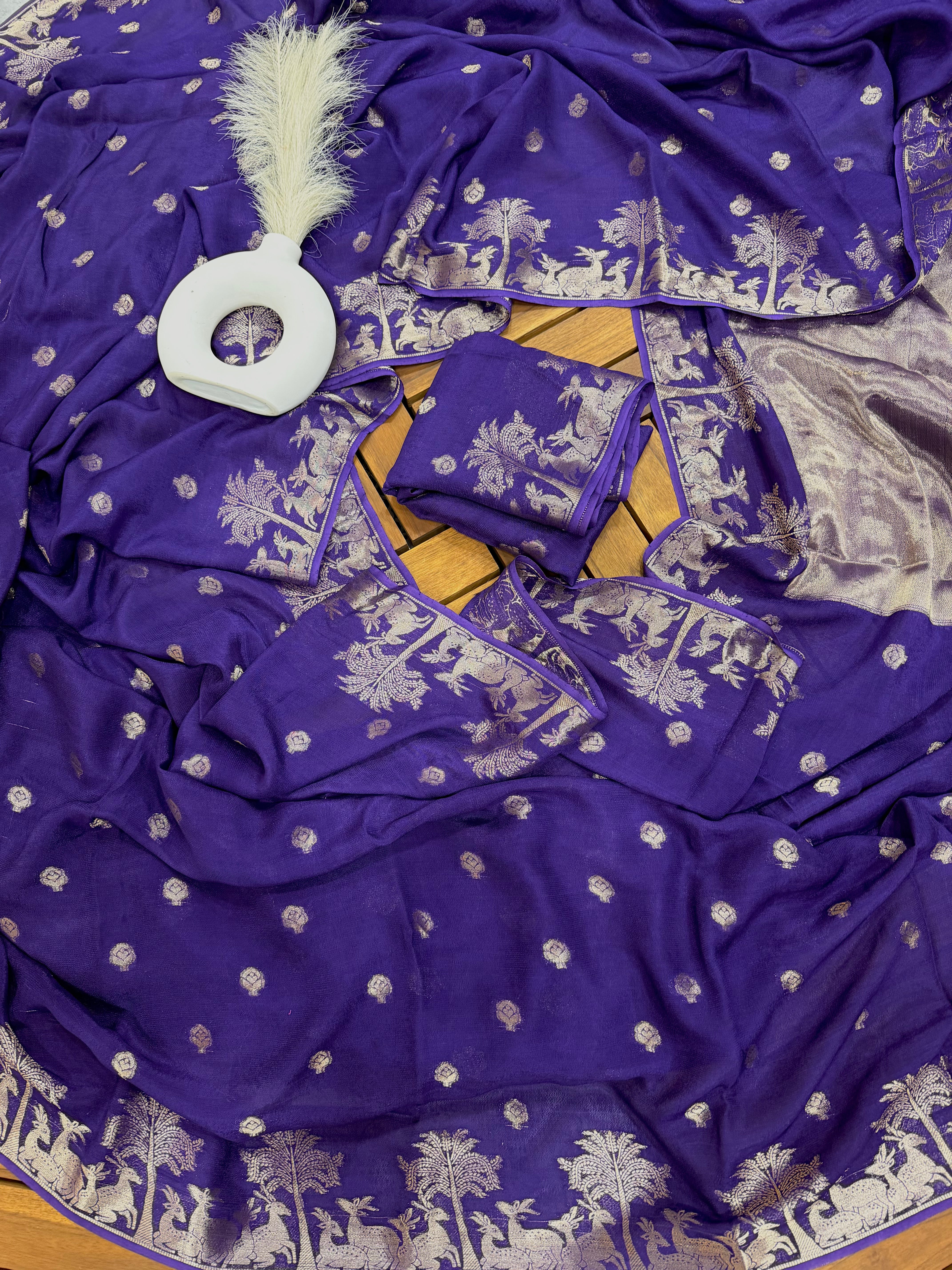 Glamorous Function Wear Viscose Silk Jacquard Border Fancy Designer Saree With Blouse Piece
