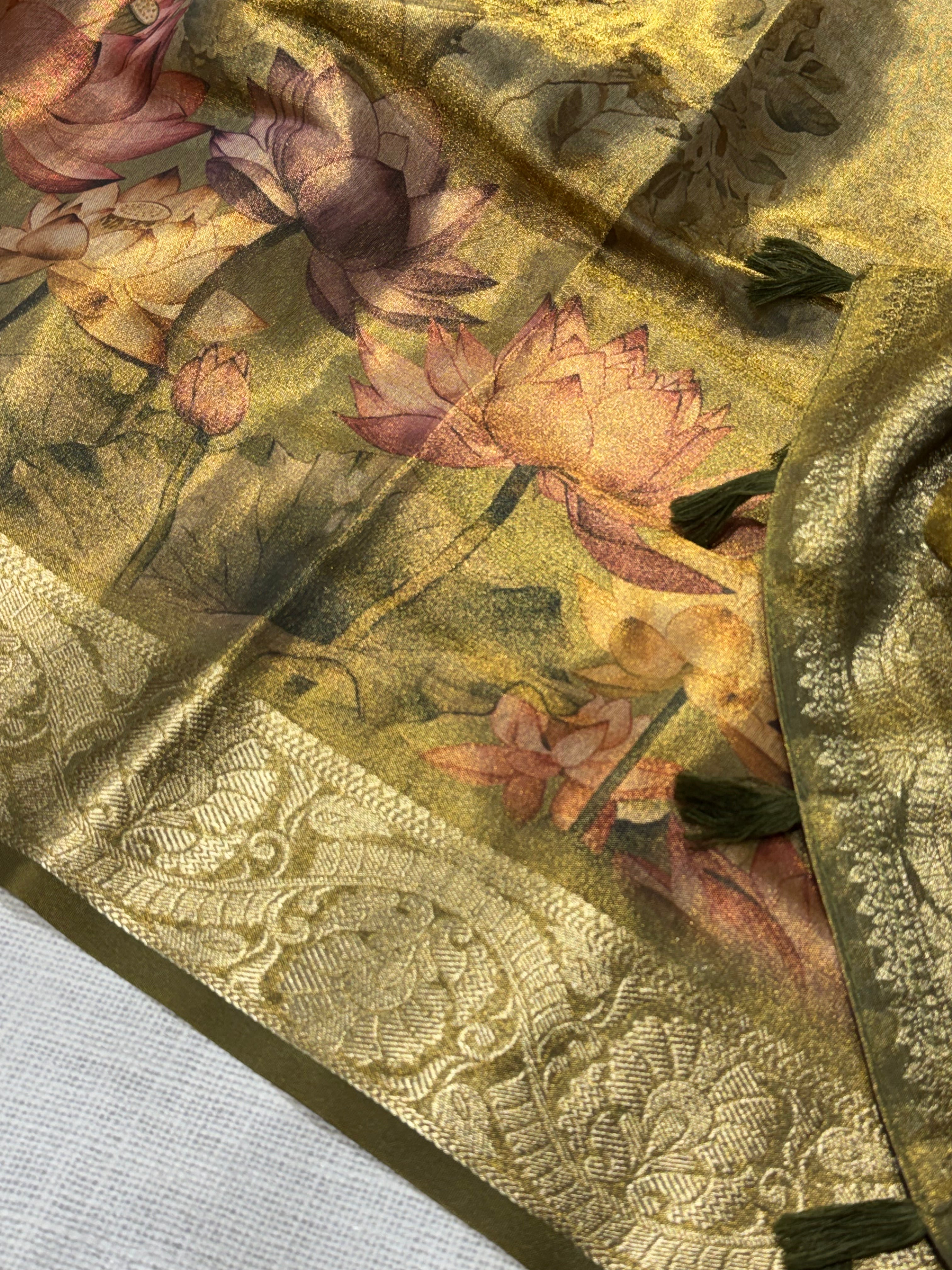 Divine Wedding Wear Tissue Silk Zari Weaving Border Rich Pallu Designer Saree With Unstitched Blouse Piece