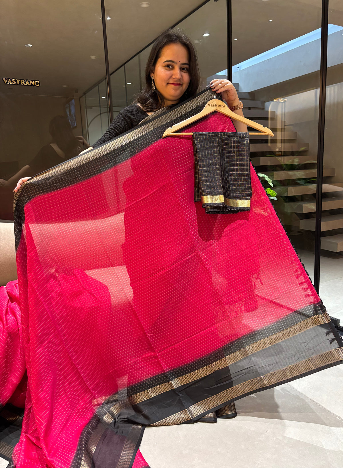 Effervescent Function Wear Pure Soft Dola Silk Chex Design Jacquard Border Fancy Designer Saree