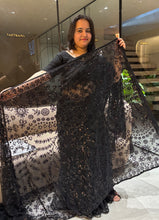 Load image into Gallery viewer, Splendorous Festive Wear Net Heavy Embroidery Work Fancy Saree With Blouse Piece
