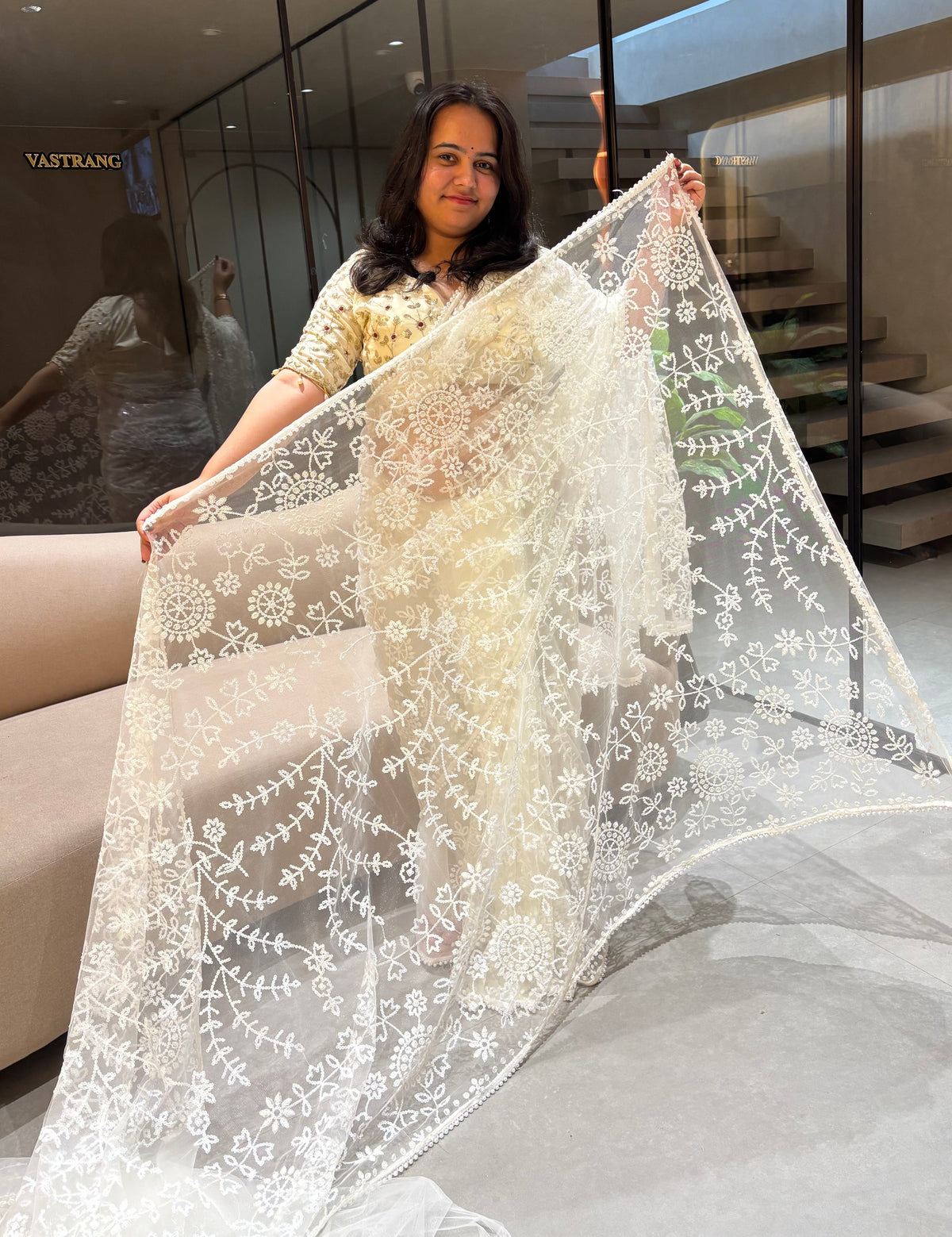 Splendorous Party Wear White Colour Net Heavy Embroidery Work Fancy Designer Saree With Blouse Piece