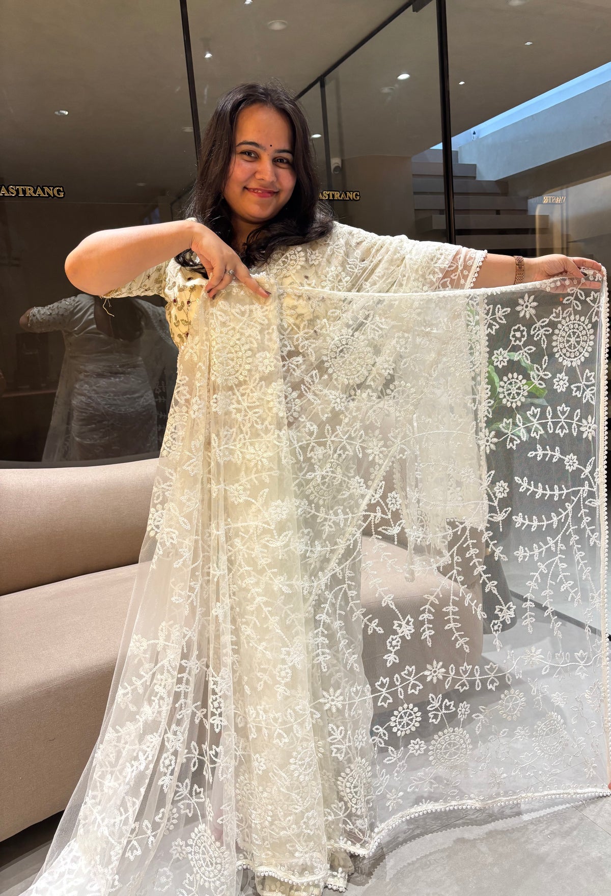 Splendorous Party Wear White Colour Net Heavy Embroidery Work Fancy Designer Saree With Blouse Piece