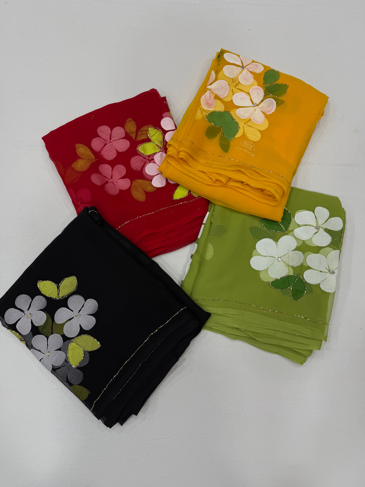 Gorgeous Party Wear Chiffon Silk Handbrush Flower n Handwork Fancy Saree With Blouse Piece