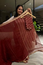 Load image into Gallery viewer, Captivating Festive Wear Viscose Georgette Jacquard Weaving Work Fancy Saree With Blouse Piece
