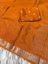 Load image into Gallery viewer, Confounding Pure Viscose Chinnon Zari Jacquard Weaving Work Saree With Glowing Blouse Piece
