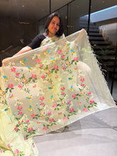 Load image into Gallery viewer, Traditional Pista Color Pure Kota Doriya Zari weaving border n Embroidery Work Designer Saree With Assemblage Blouse Piece
